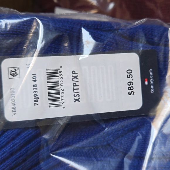 TOMMY HILFIGERFLAG LOGO CABLE KNIT SWEATER Size XS - Picture 2 of 4